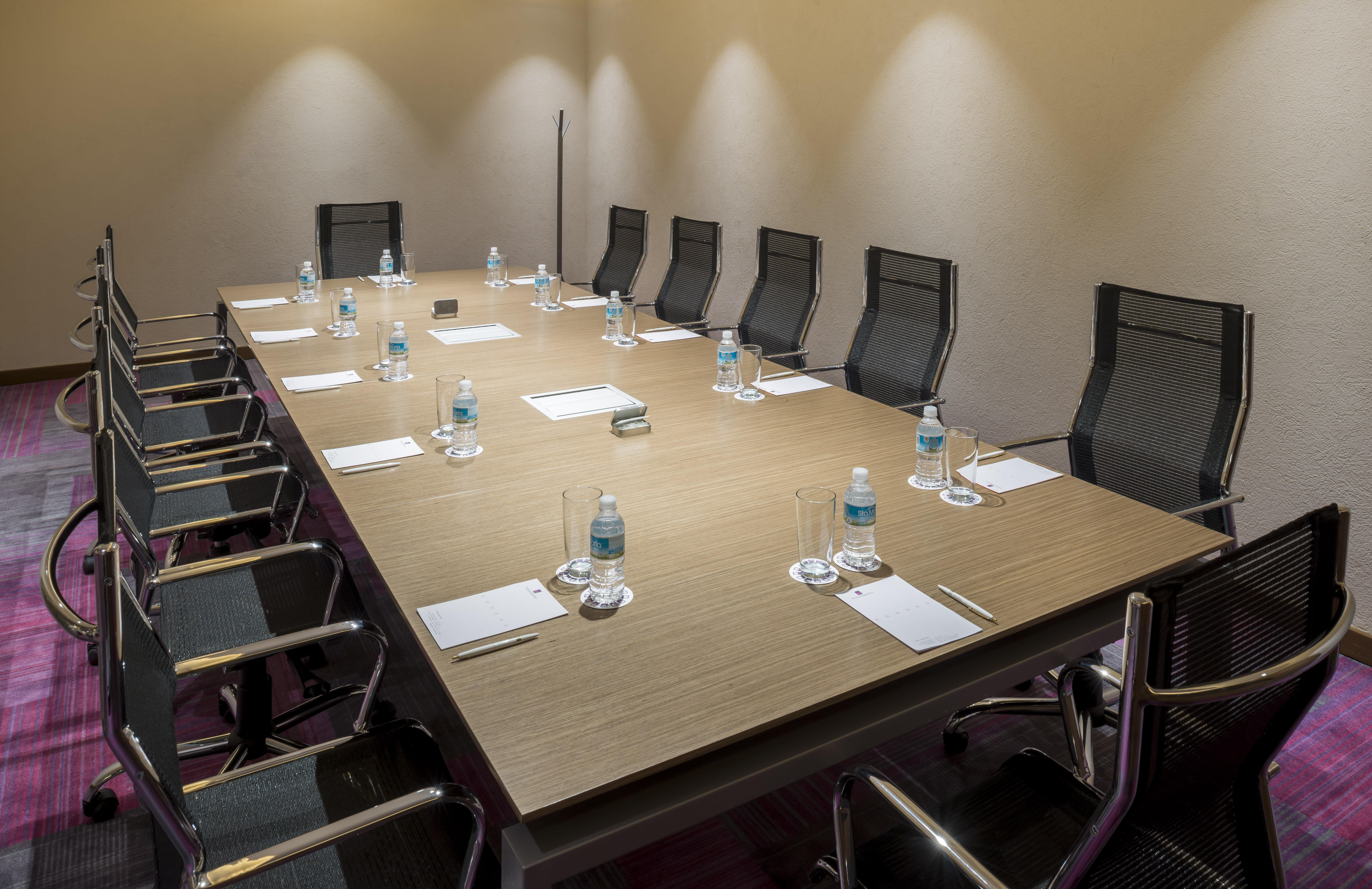Camino Real Pedregal Mexico Hotel Ngoại thất bức ảnh A boardroom table